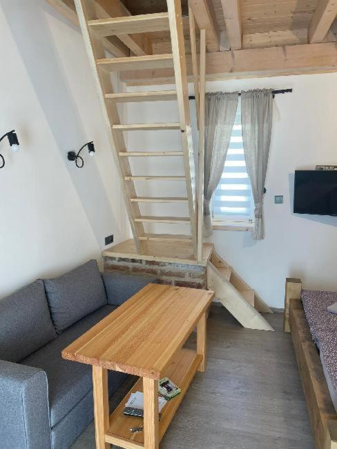 Penzion U Orloje Žatec Exteriör bild